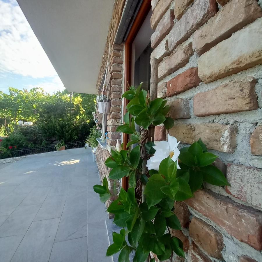 Vila Pasha Sarandë Esterno foto